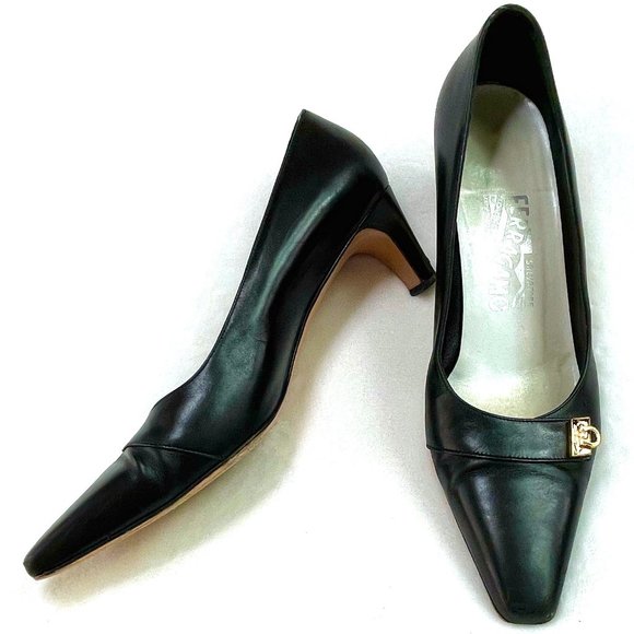 Salvatore Ferragamo Shoes - Auc Ferragamo Gold Logo kitten heel leather shoes